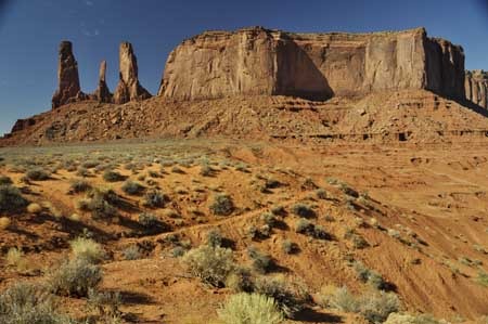 the three sisters monument valley elr.jpg